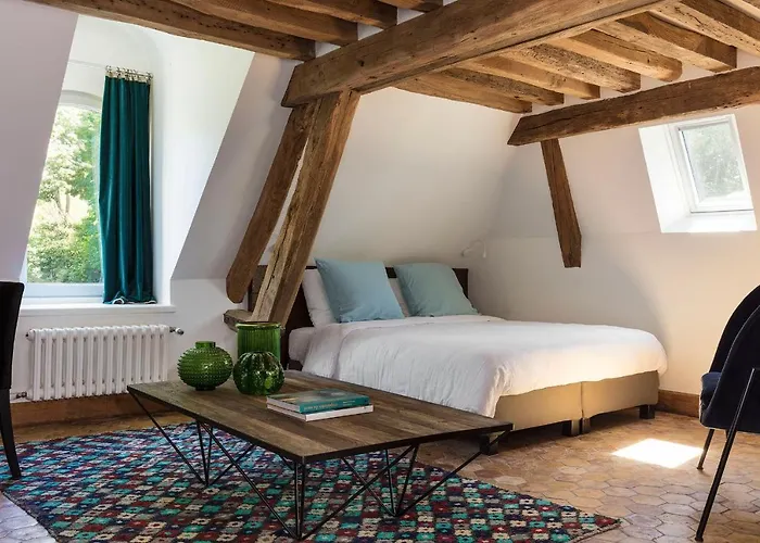 Le Manoir De La / Adults Only 3*